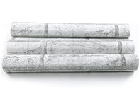 Γκριζωπό άσπρο τούβλο χρώματος που τυπώνει το αυτοκόλλητο σύγχρονο ύφος ταπετσαριών για το καθιστικό